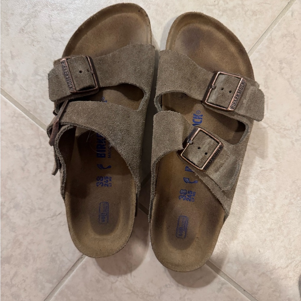 Birkenstock Suede Sandals - Taupe